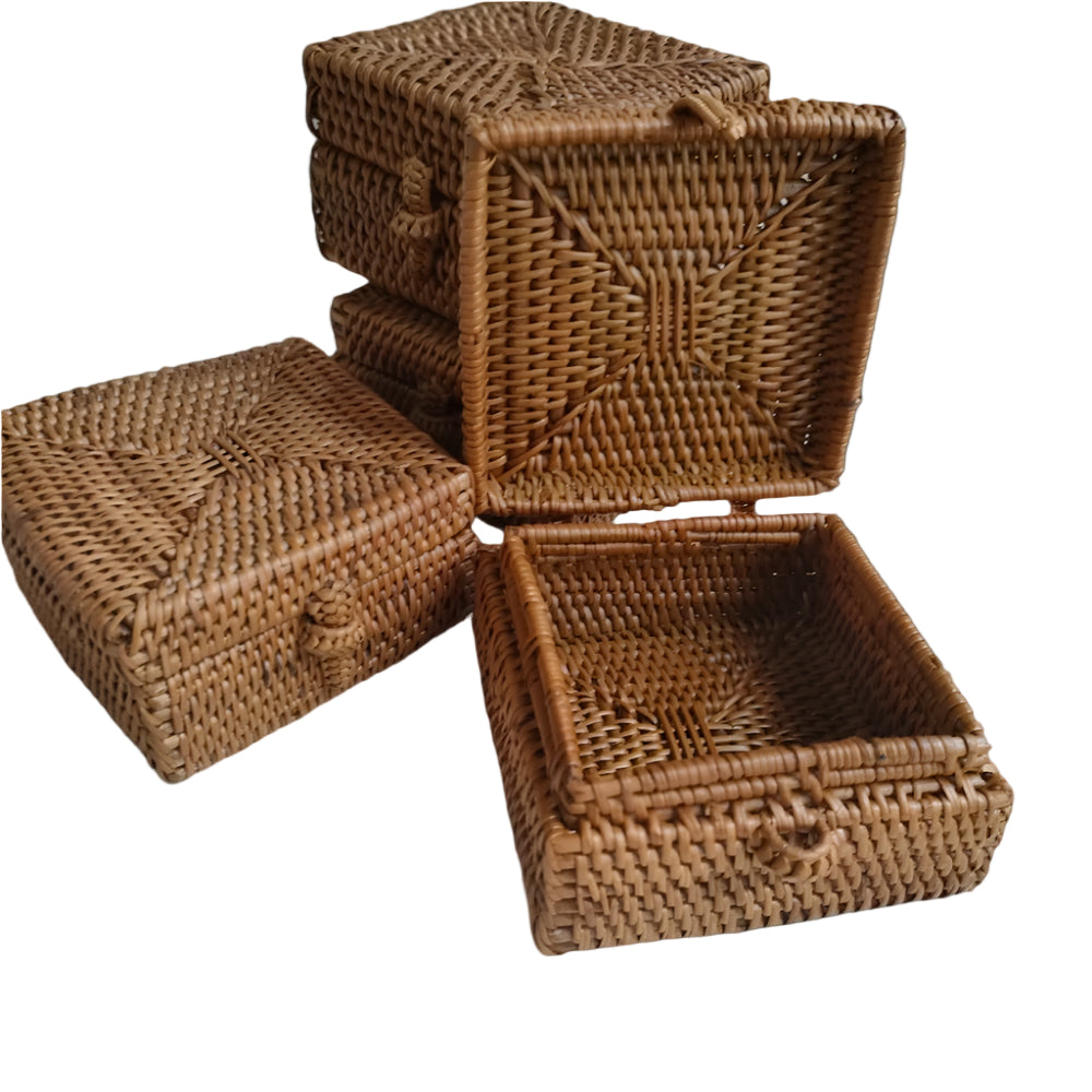 Jewerly Box - Rattan/Vine.