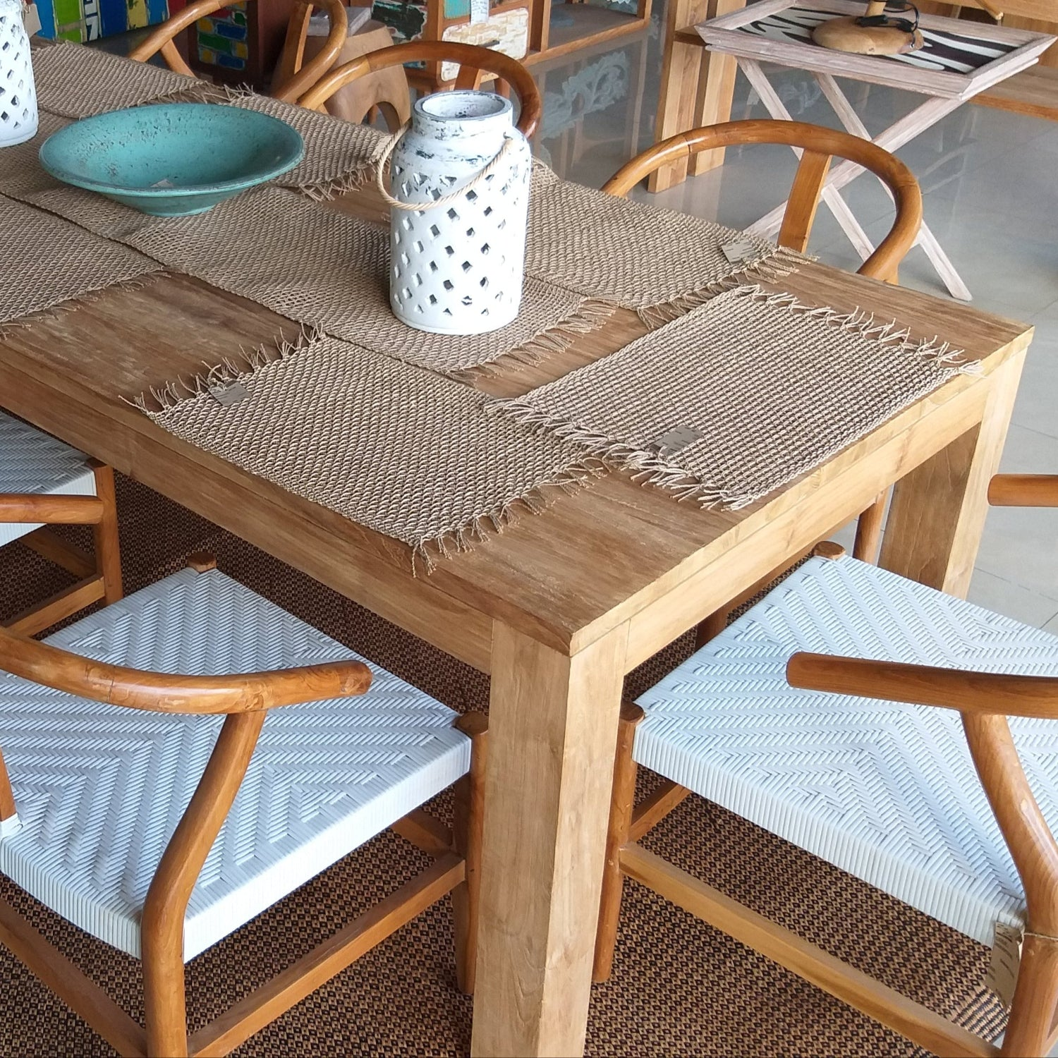 DINING COLLECTION