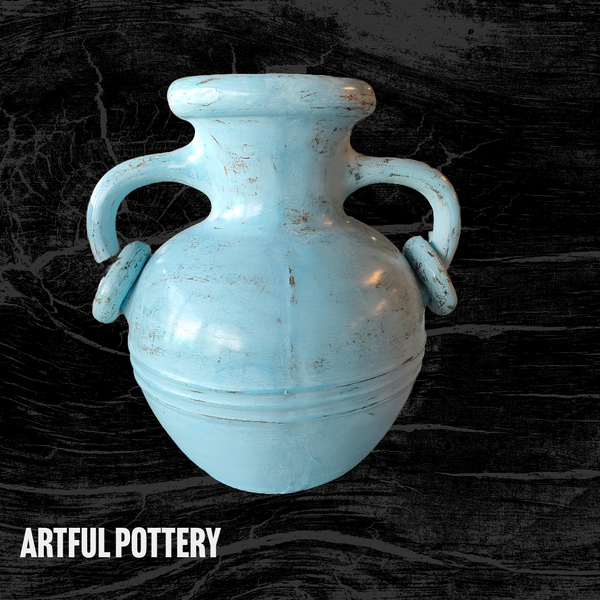 Классическая ваза-амфора - искусная керамика