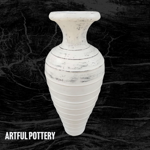 Угловые вазы – искусная керамика