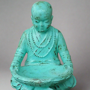 Sitting Prey Man - Green Antique 