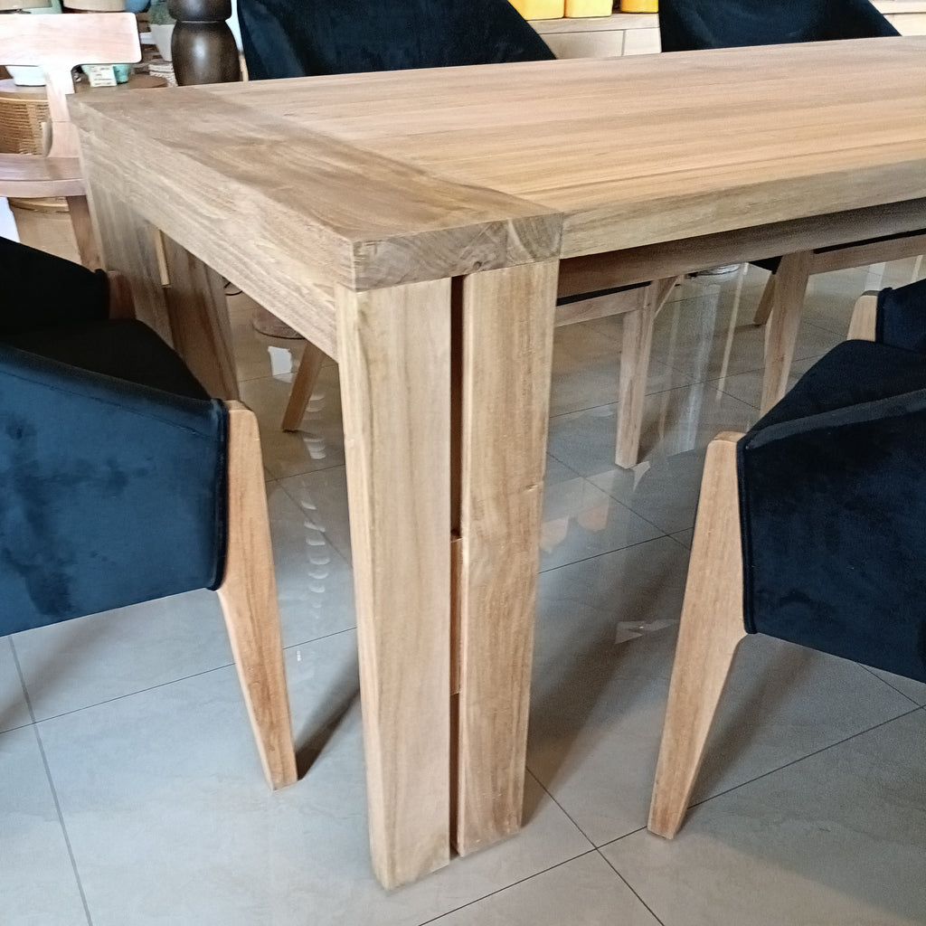 Teak Dining Table OCTO
