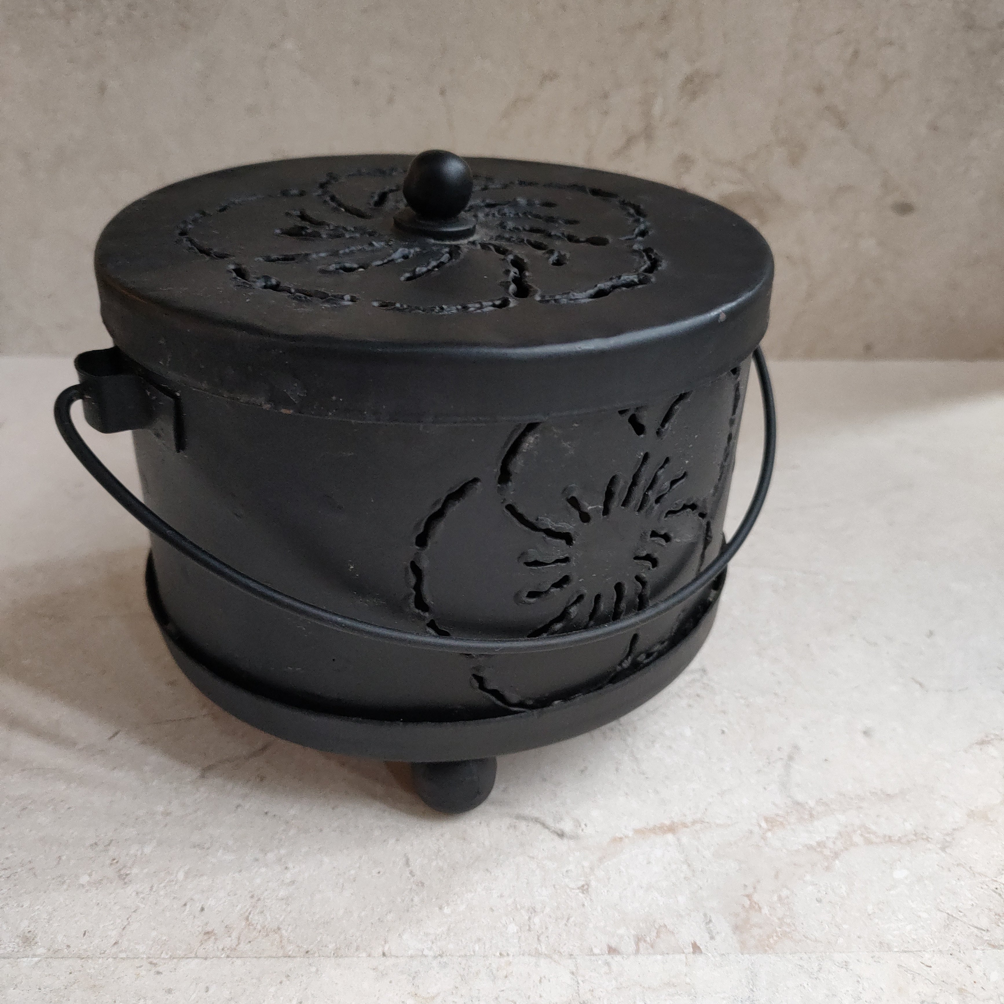 Ash Tray / Mosquito Coil