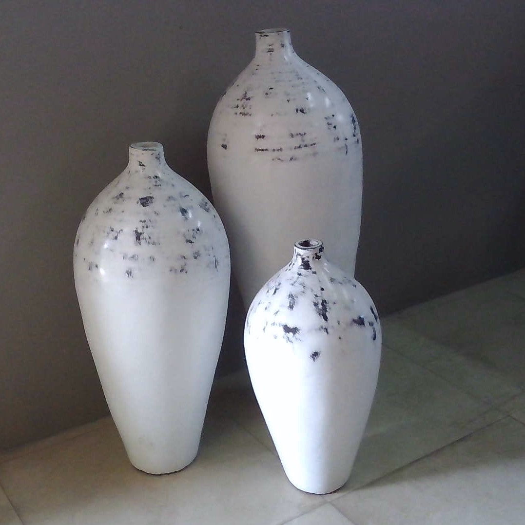 Elegant Pottery Set