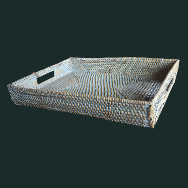 Serving tray with handle